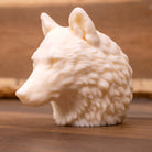 Bougie tête de loup blanche, moulée à la main en Alsace